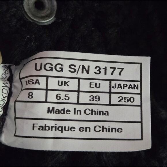 UGG Tularosa Route Black Cable Knit Mid Calf Boots, Buckle Detail, US 8 - EU 39 - Picture 7 of 7